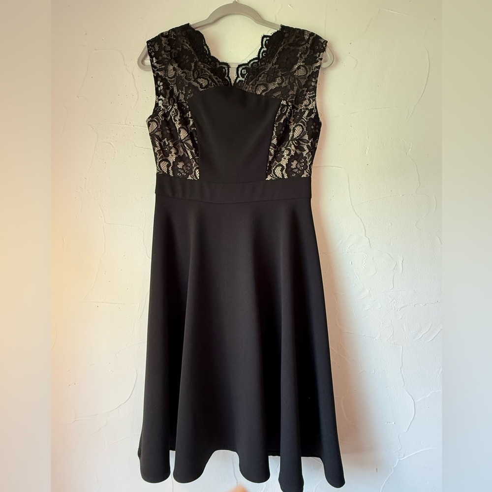 MAGGY LONDON BLACK & NUDE LACE SLEEVELESS POLY/SPANDEX LITTLE BLACK DRESS SZ 4